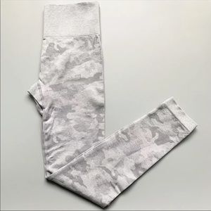 Gray camo leggings